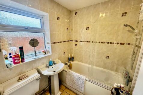 Ground Floor Bathroom