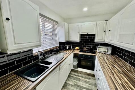 Fitted Kitchen