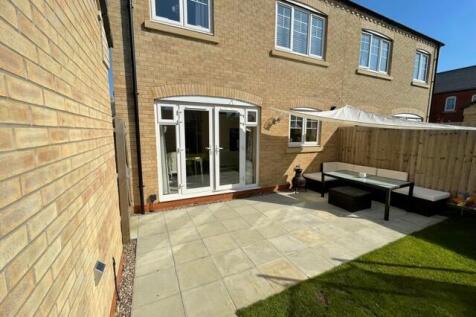 South facing Patio Area