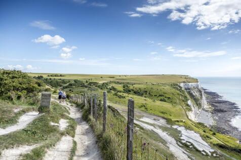 Dover white cliff walk ways