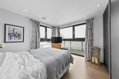 401 Victoria Villas-10.JPG