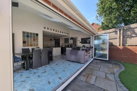 Kitchen/Diner/Family Room