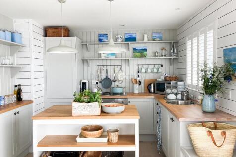 Lounge/Kitchen
