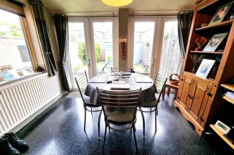 Breakfast Room