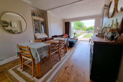 Dining/Family Room