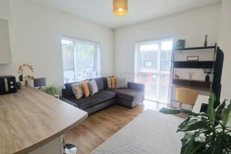 Lounge/Kitchen
