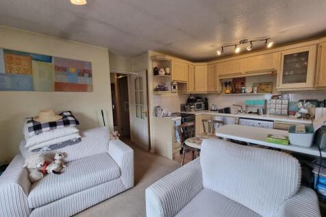 Lounge/Kitchen