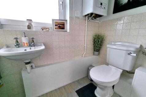 Cloakroom/w.c