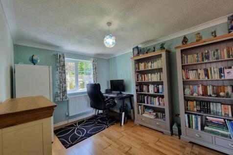 Lounge/Bedroom/Office