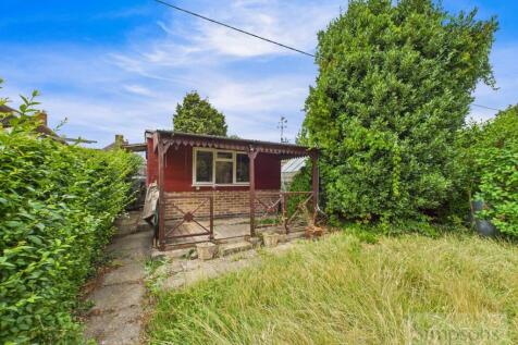 GARDEN AND SHED