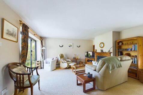 Sitting room/dining