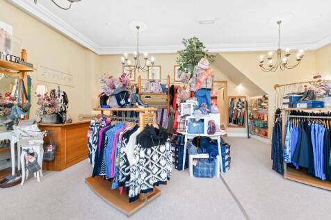 Front retail
