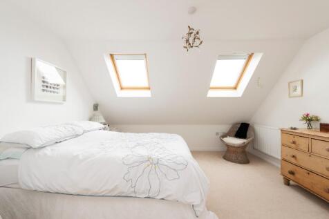 Principal bedroom