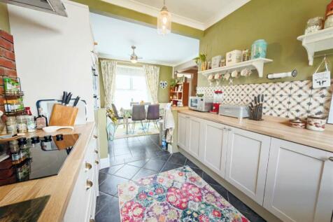 View from kitchen to diner