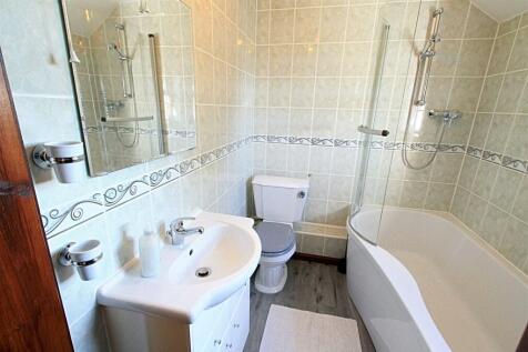 En-suite Bedroom  3