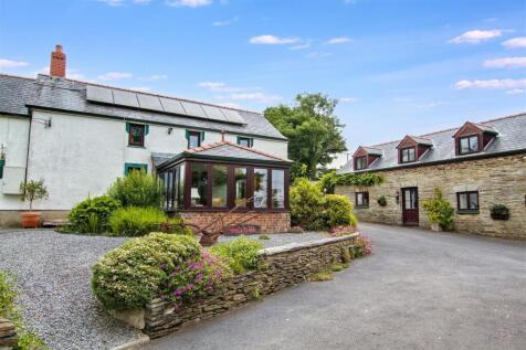 Main House  &amp; Holiday Cottages