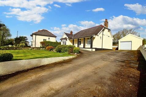 Front of house and driveway