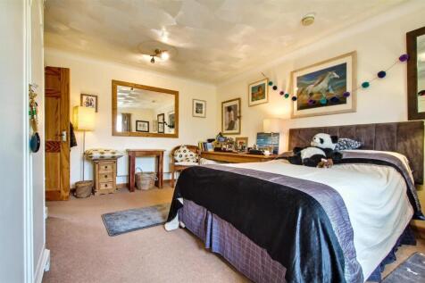 Bedroom 1 (Ground Floor)
