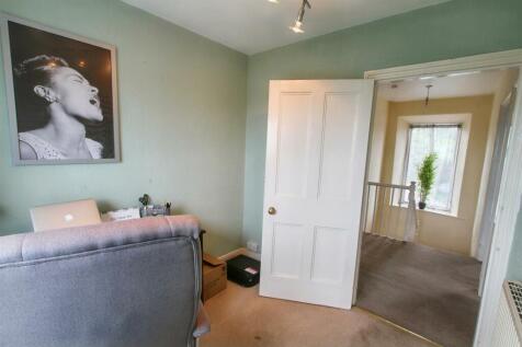 Bedroom 4/Home office