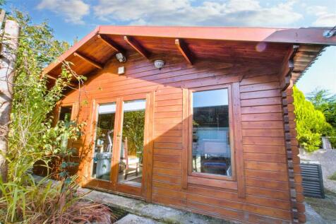 summer house/studio