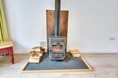 Wood burning stove