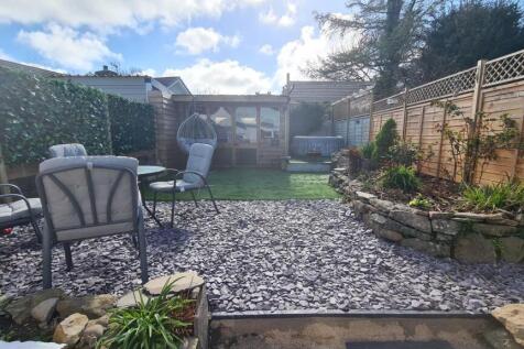 Hot Tub Area provided by the owners