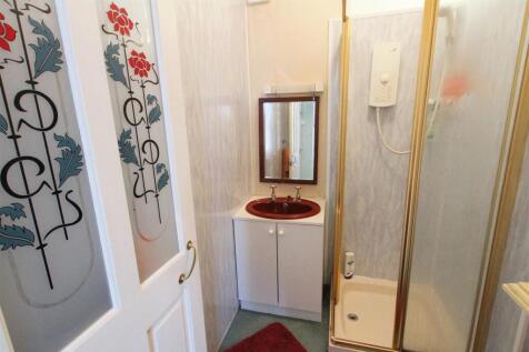 En-suite Bedroom 3