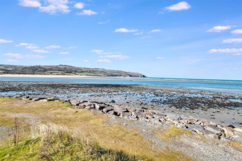 Sea and Estuary Views from the park