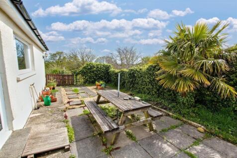 Side patio