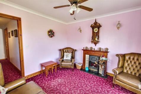 Sitting room/bedroom 3