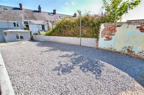 garden/parking
