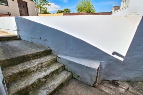 steps to rear