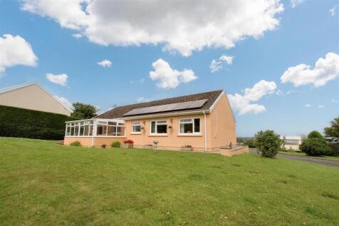 Gardens/Property