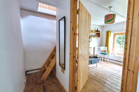Landing/Attic Stairs