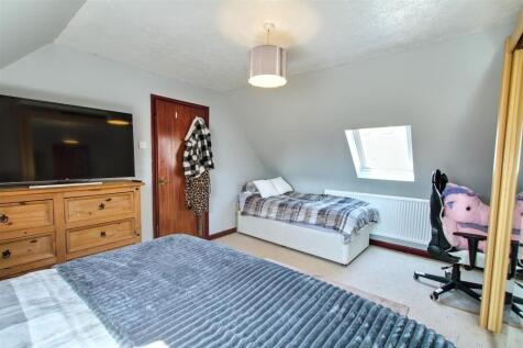 Master Bedroom 3
