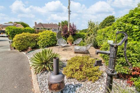 Front garden area
