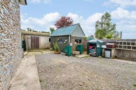 Workshop and wooden shed