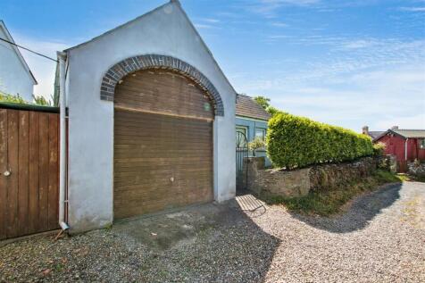 garage/workshop