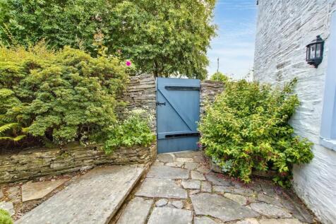 side garden