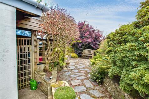 side garden