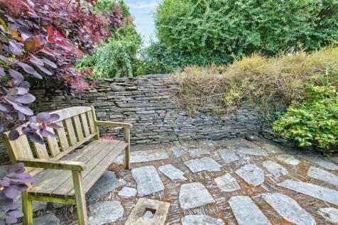 side garden