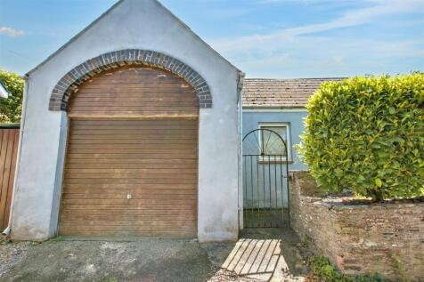 garage/workshop