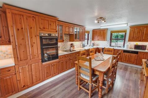 Kitchen/Dining