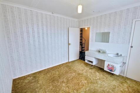 Rear Bedroom
