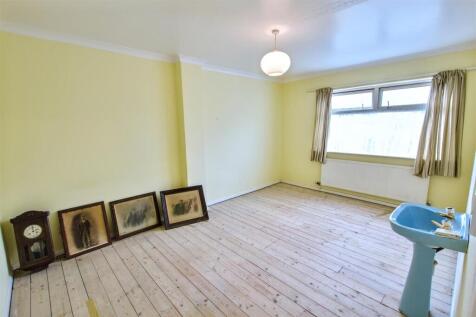 Front Bedroom