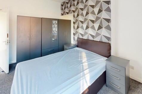 Student Digs - Tichb