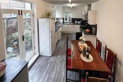Student Digs - St Al