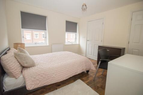 Student Digs - Blue 