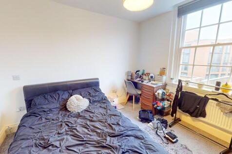 Student Digs - Kings
