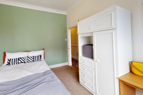 Student Digs - Beaco